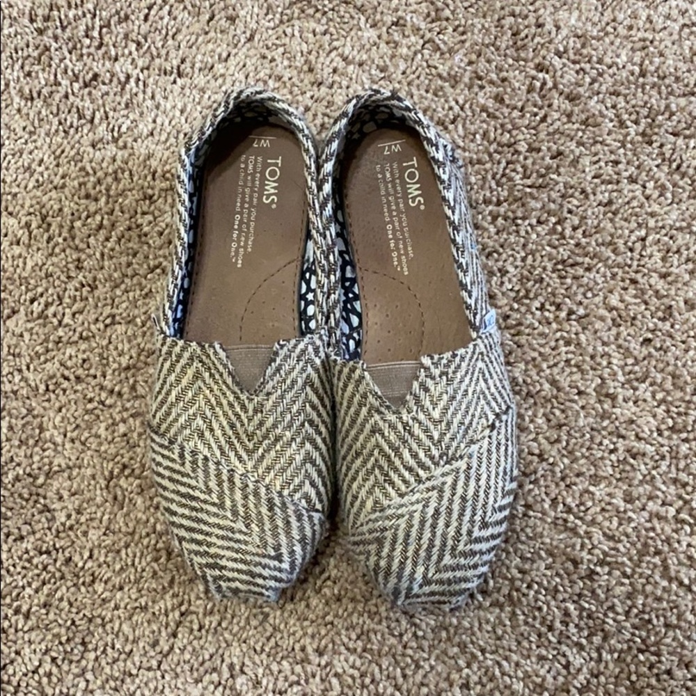 Toms - Picture 4 of 4